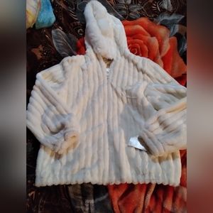 NWT Gallery faux fur jacket